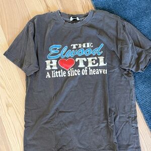 Elwood Hotel Graphic Tee - Black